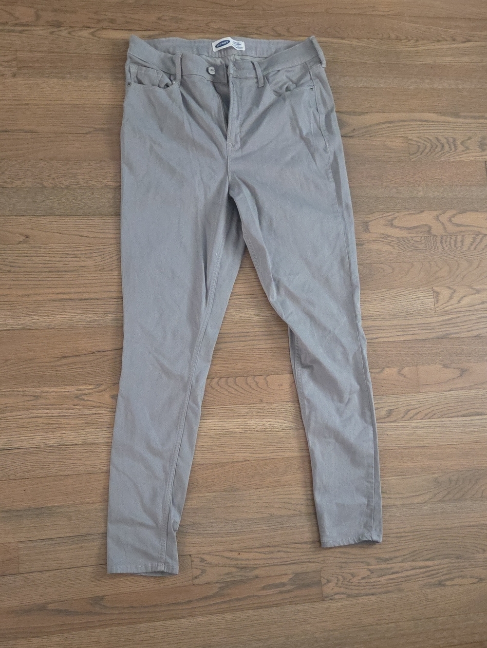 Old Navy Slim Skinny Pants in Light Gray